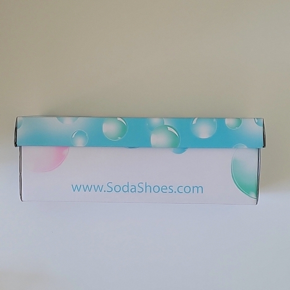 Soda slip on Sandals, Light Brown, flat Sandals, Size 9 - Picture 4 of 6